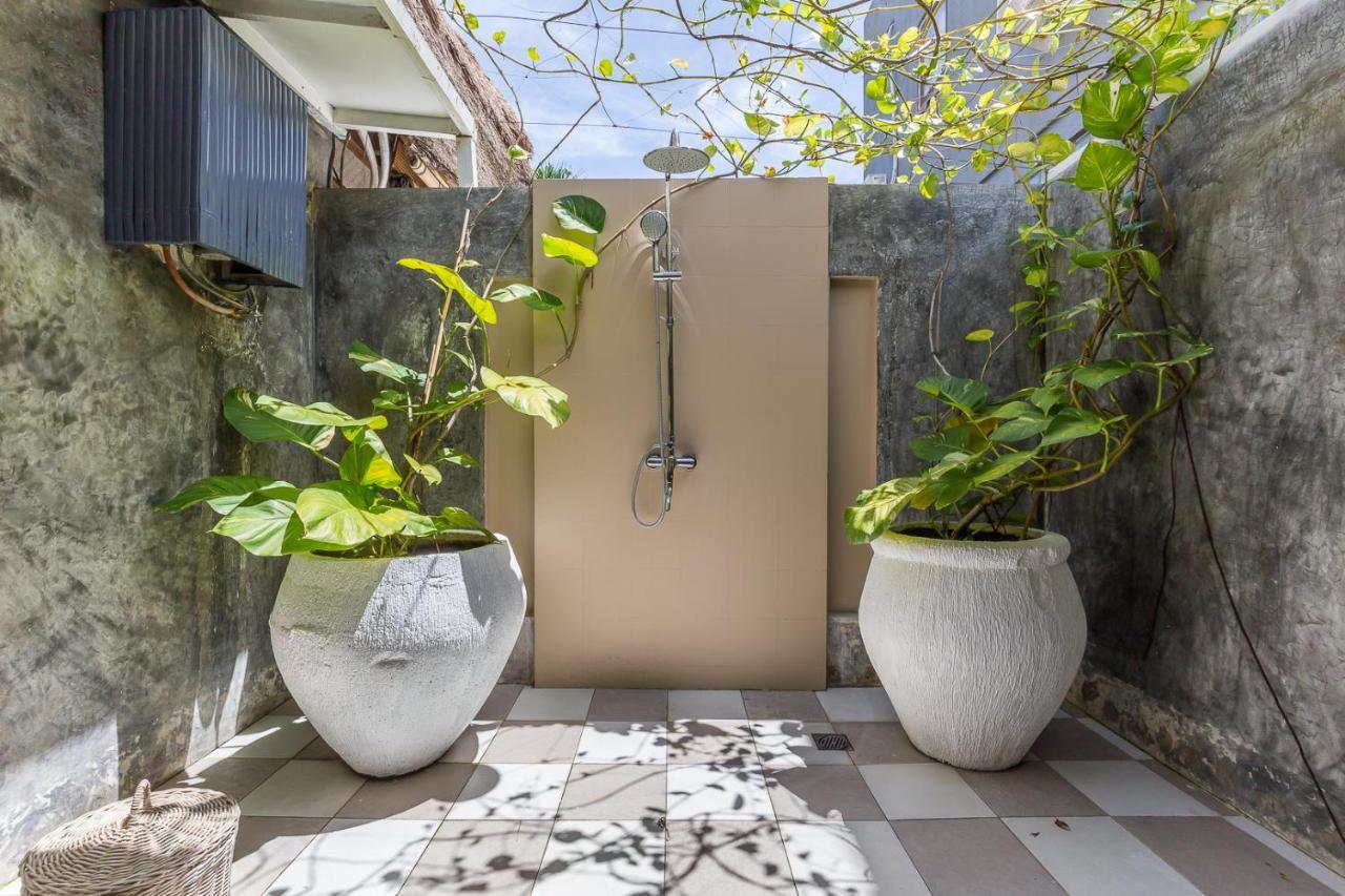 Eco Bamboo Bungalow 3 Villa Canggu Buitenkant foto